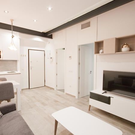 Apartamento Nuevo Y De Lujo En Puerta Del Sol Madrid Esterno foto